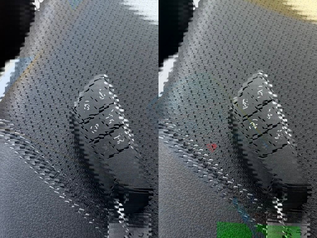 Used 2025 GMC Yukon Elevation w/ Elevation Premium Package image 41