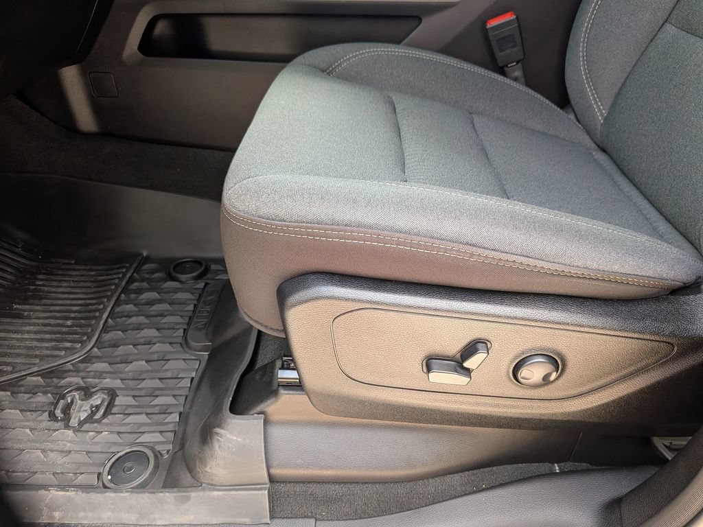Used 2023 RAM 1500 Big Horn AWD/4WD image 15