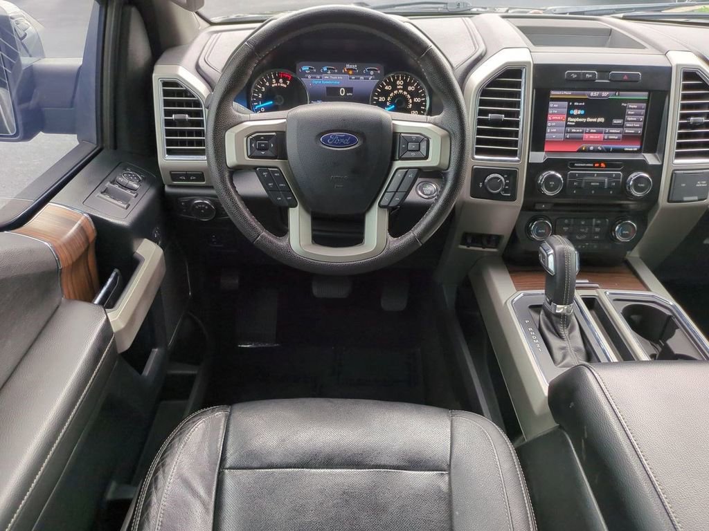 Used 2015 Ford F150 Lariat image 16