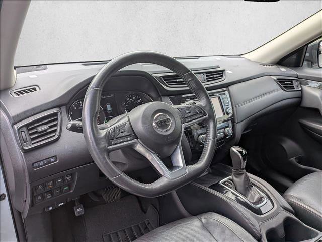 Used 2017 Nissan Rogue SL AWD/4WD image 10