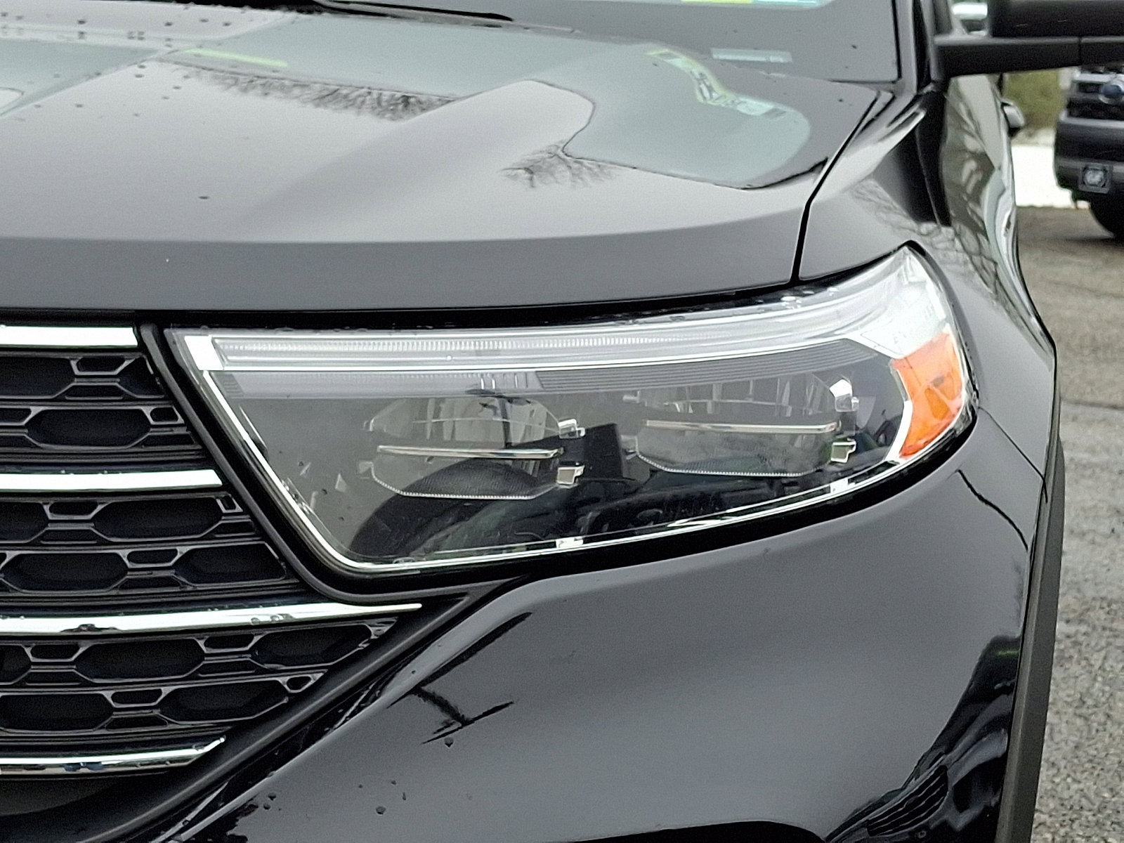 Certified 2023 Ford Explorer XLT w/ Equipment Group 202A AWD/4WD image 12