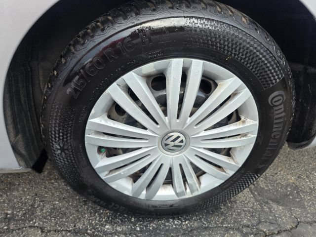 Used 2014 Volkswagen Passat 1.8T S FWD image 10