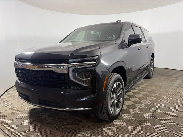 New 2026 Chevrolet Suburban LS w/ Max Trailering Package AWD/4WD image 1