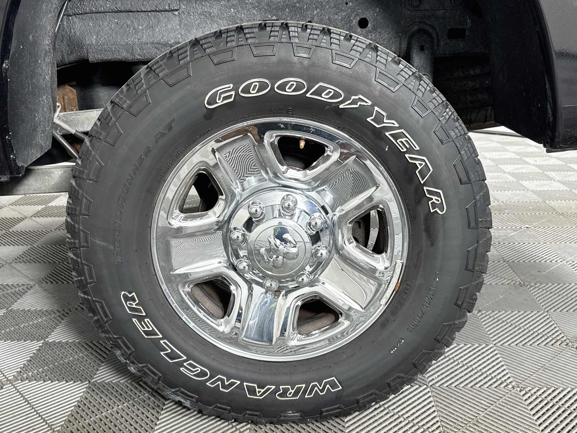 Used 2016 RAM 2500 Tradesman w/ Chrome Appearance Group AWD/4WD image 33