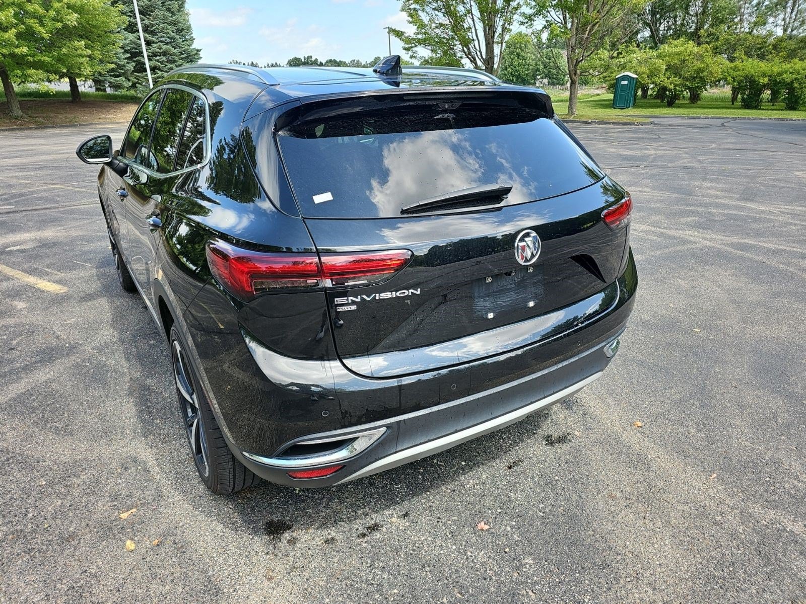 Used 2021 Buick Envision Essence AWD/4WD image 3