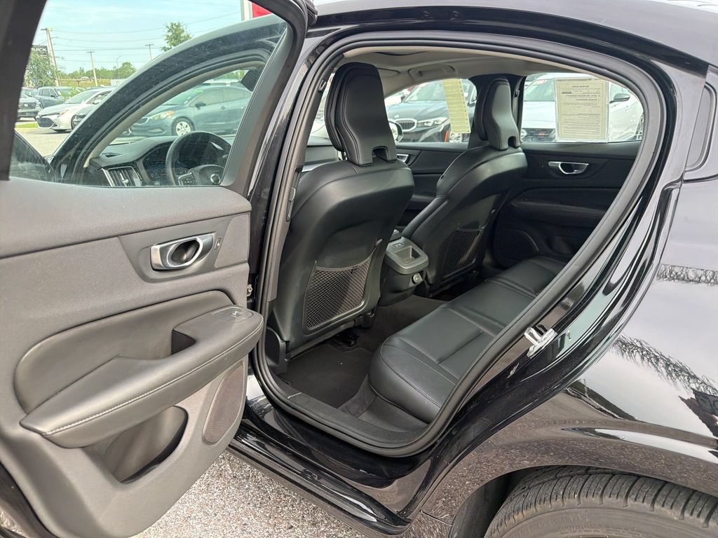 Used 2024 Volvo S60 B5 Core FWD image 23