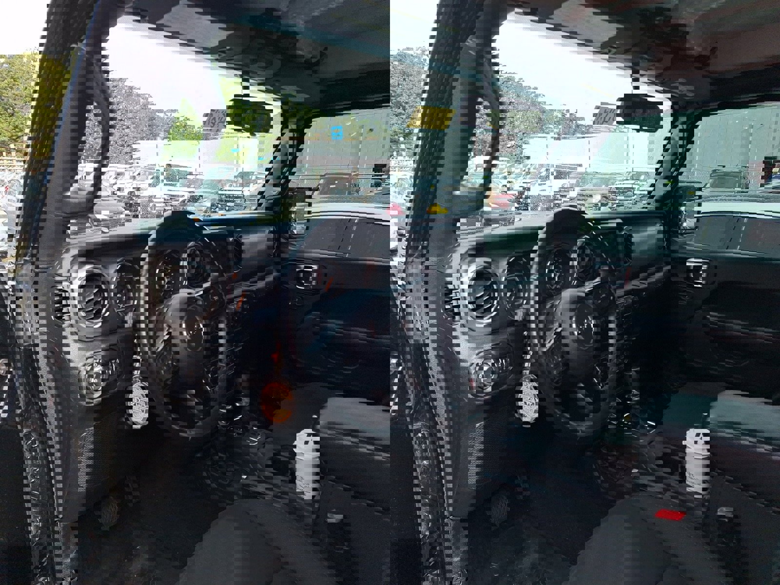 Used 2020 Jeep Wrangler Unlimited Sport image 7