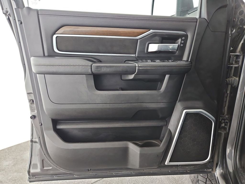 Used 2024 RAM 2500 Laramie image 28