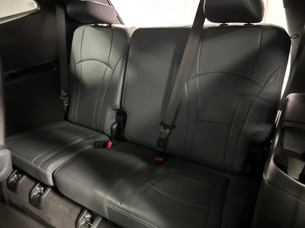 Used 2024 Buick Enclave Essence w/ LPO, Cargo Package image 24