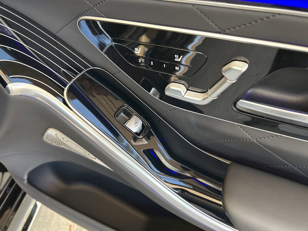 Used 2023 Mercedes-Benz S 580 4MATIC Sedan image 29
