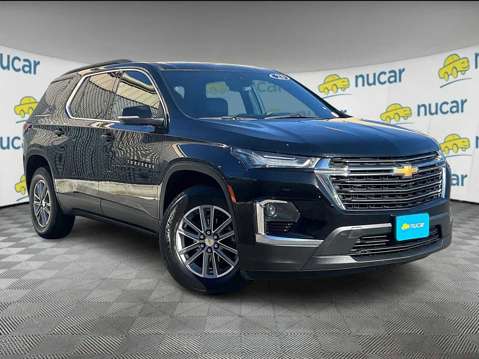 Used 2023 Chevrolet Traverse LT