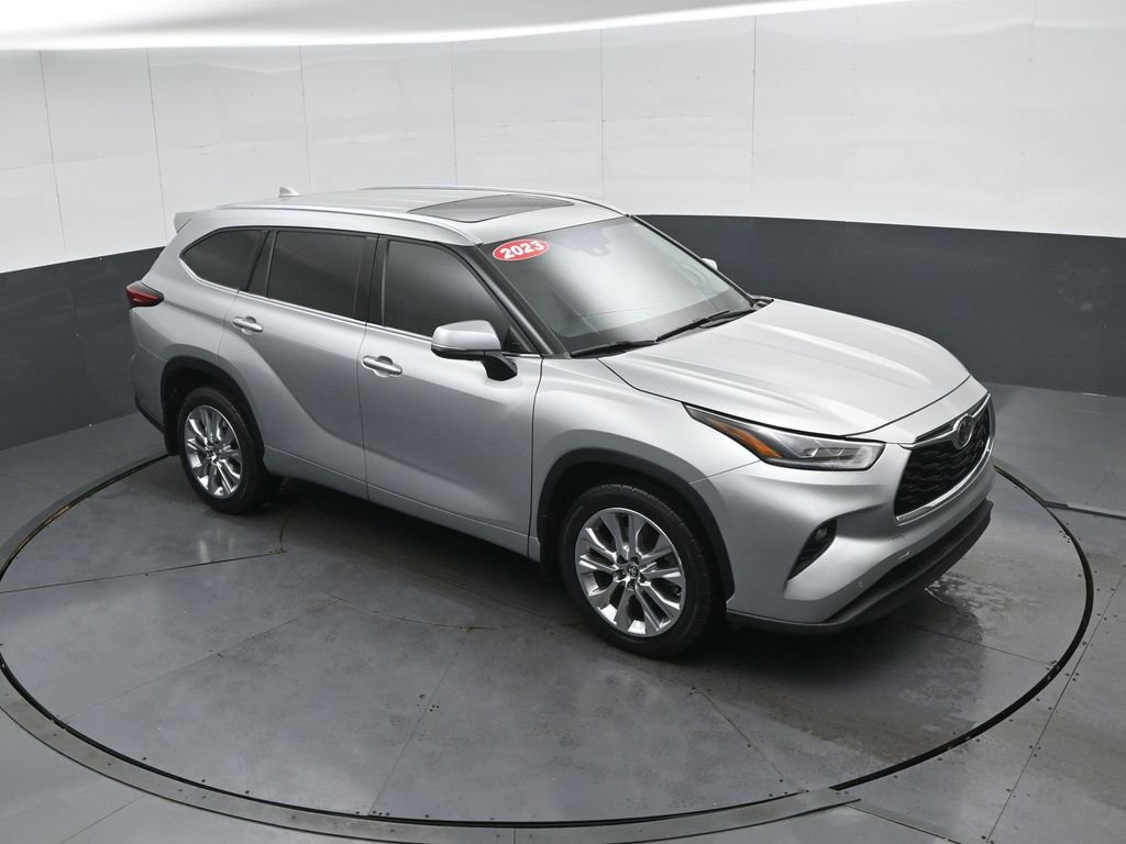 Used 2023 Toyota Highlander Limited image 58