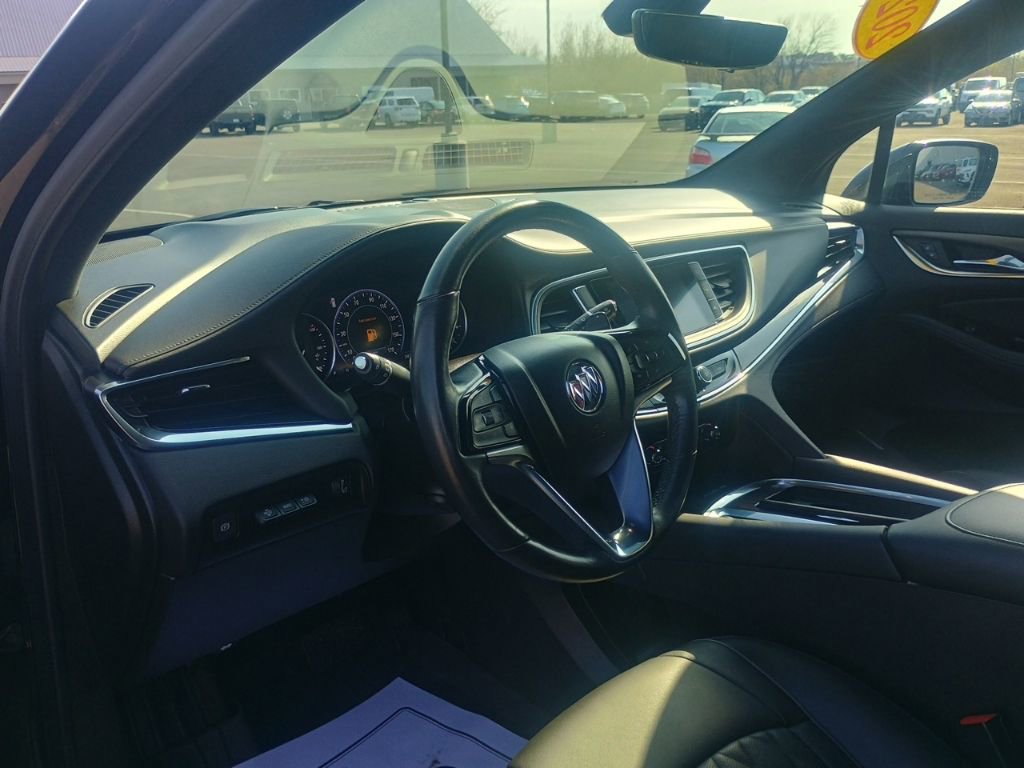 Used 2023 Buick Enclave Avenir w/ Avenir Technology Package AWD/4WD image 11