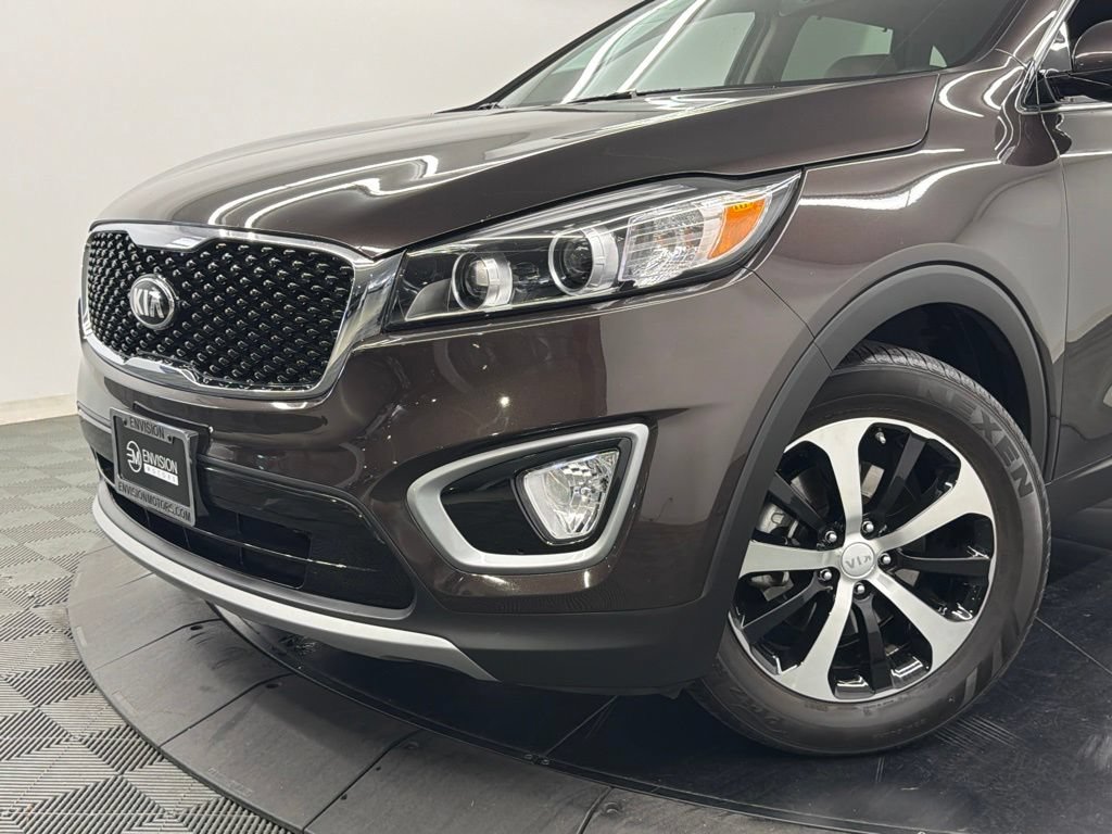 Used 2017 Kia Sorento EX w/ EX V6 Premium Package FWD image 4