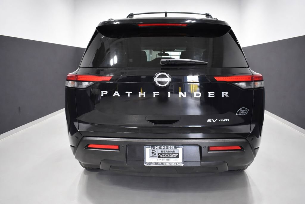 Certified 2023 Nissan Pathfinder SV image 9