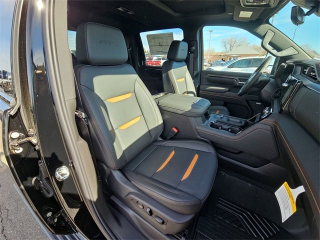 New 2026 GMC Sierra 2500 AT4 w/ AT4 Premium Plus Package image 17