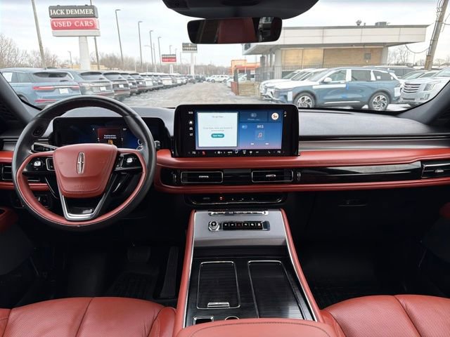 Certified 2025 Lincoln Aviator Reserve w/ Jet Appearance Package image 15