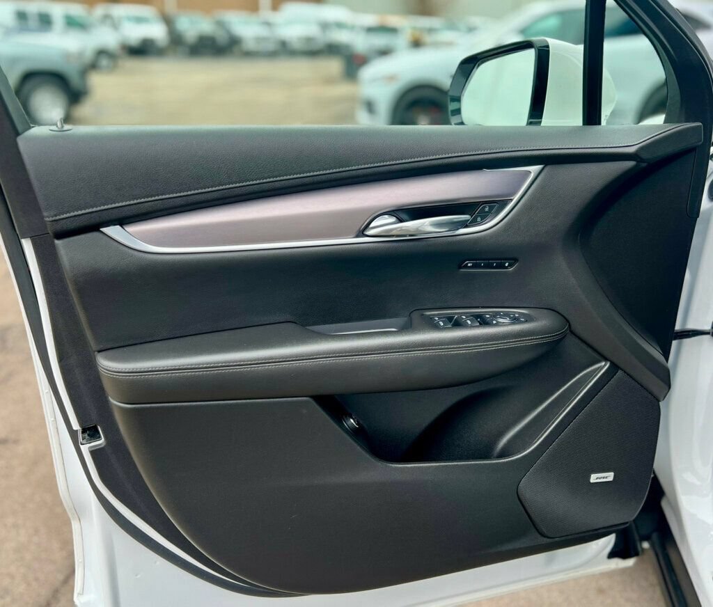 Used 2022 Cadillac XT6 Luxury FWD image 14
