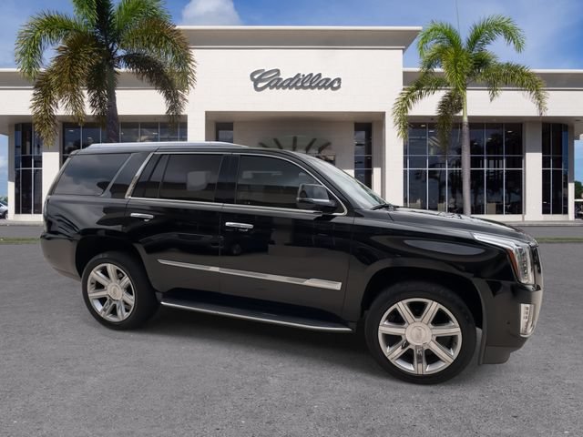 Certified 2020 Cadillac Escalade Premium Luxury RWD image 17