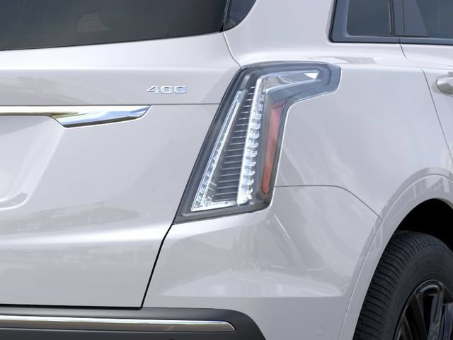 New 2026 Cadillac XT5 Sportv w/ LPO, Red Accent Package AWD/4WD image 11