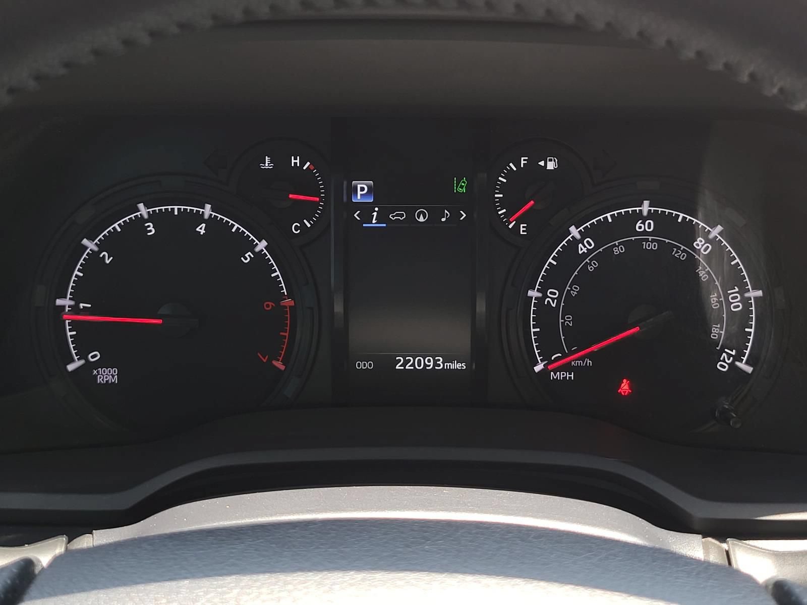 Used 2024 Toyota 4Runner SR5 Premium w/ Moonroof Package RWD image 36