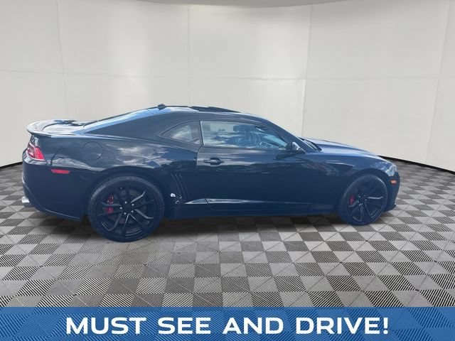 Used 2015 Chevrolet Camaro SS w/ SS Performance Package RWD image 6