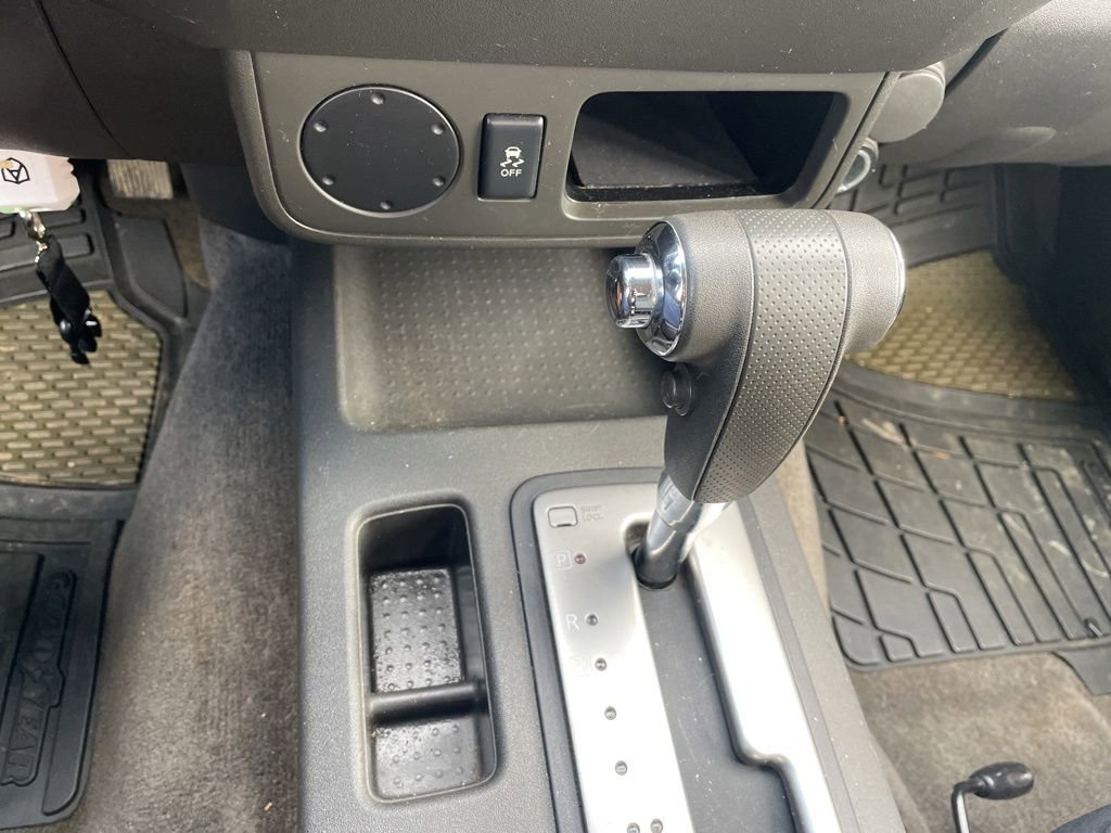 Used 2012 Nissan Frontier SV RWD image 11