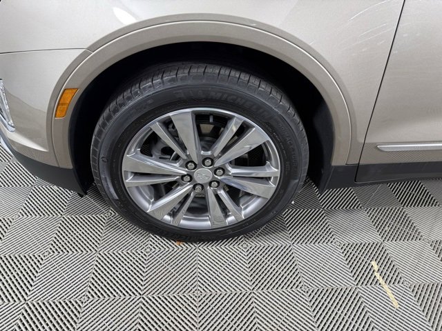 Used 2022 Cadillac XT5 Premium Luxury w/ LPO, Floor Liner Package image 38