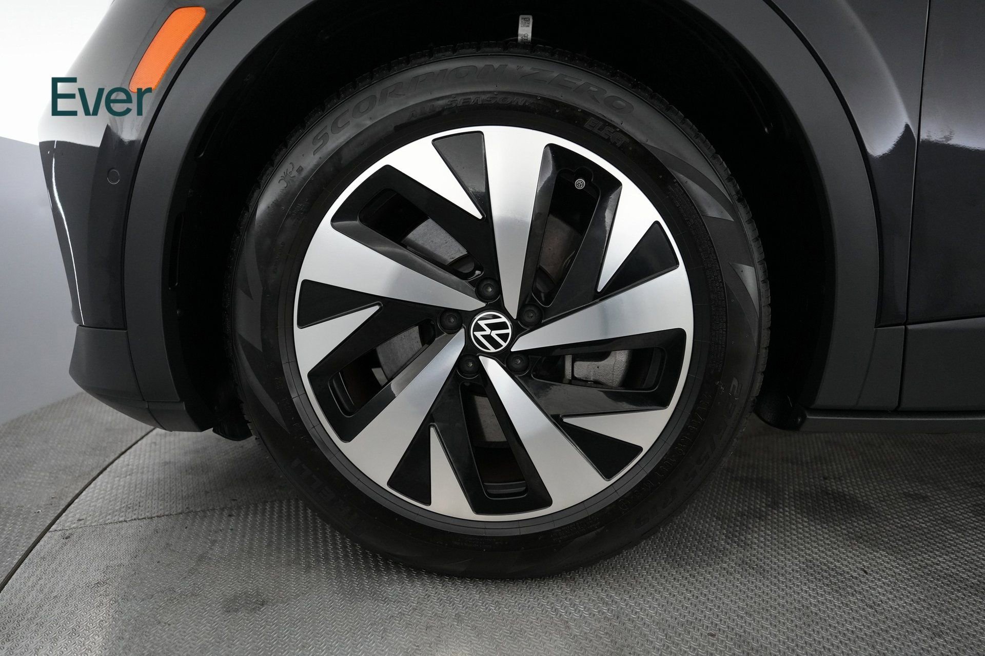 Used 2024 Volkswagen ID.4 2WD image 18