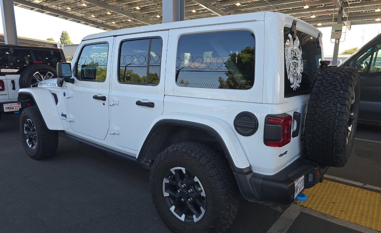 Used 2024 Jeep Wrangler Unlimited Rubicon 4xe AWD/4WD image 6