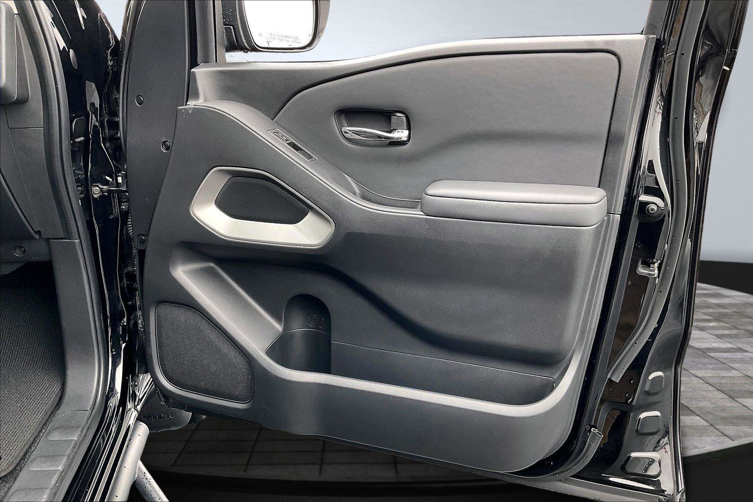 Used 2024 Nissan Frontier SV w/ SV Convenience Package image 25