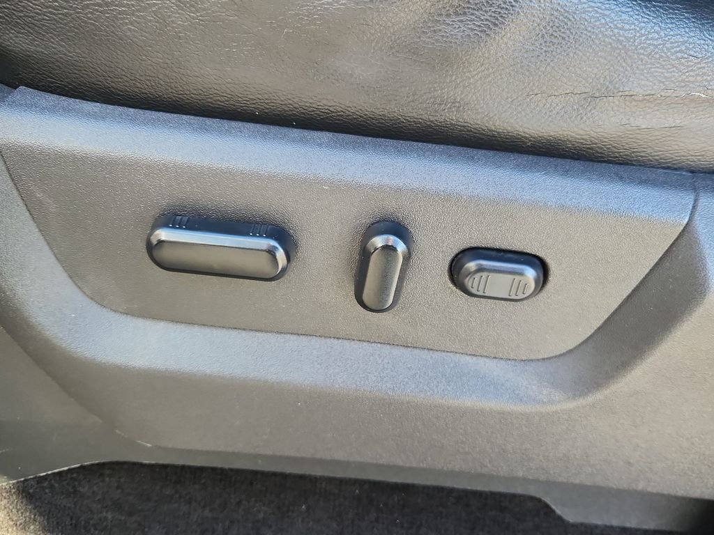 Used 2014 Ford F250 Lariat w/ Lariat Interior Package image 8