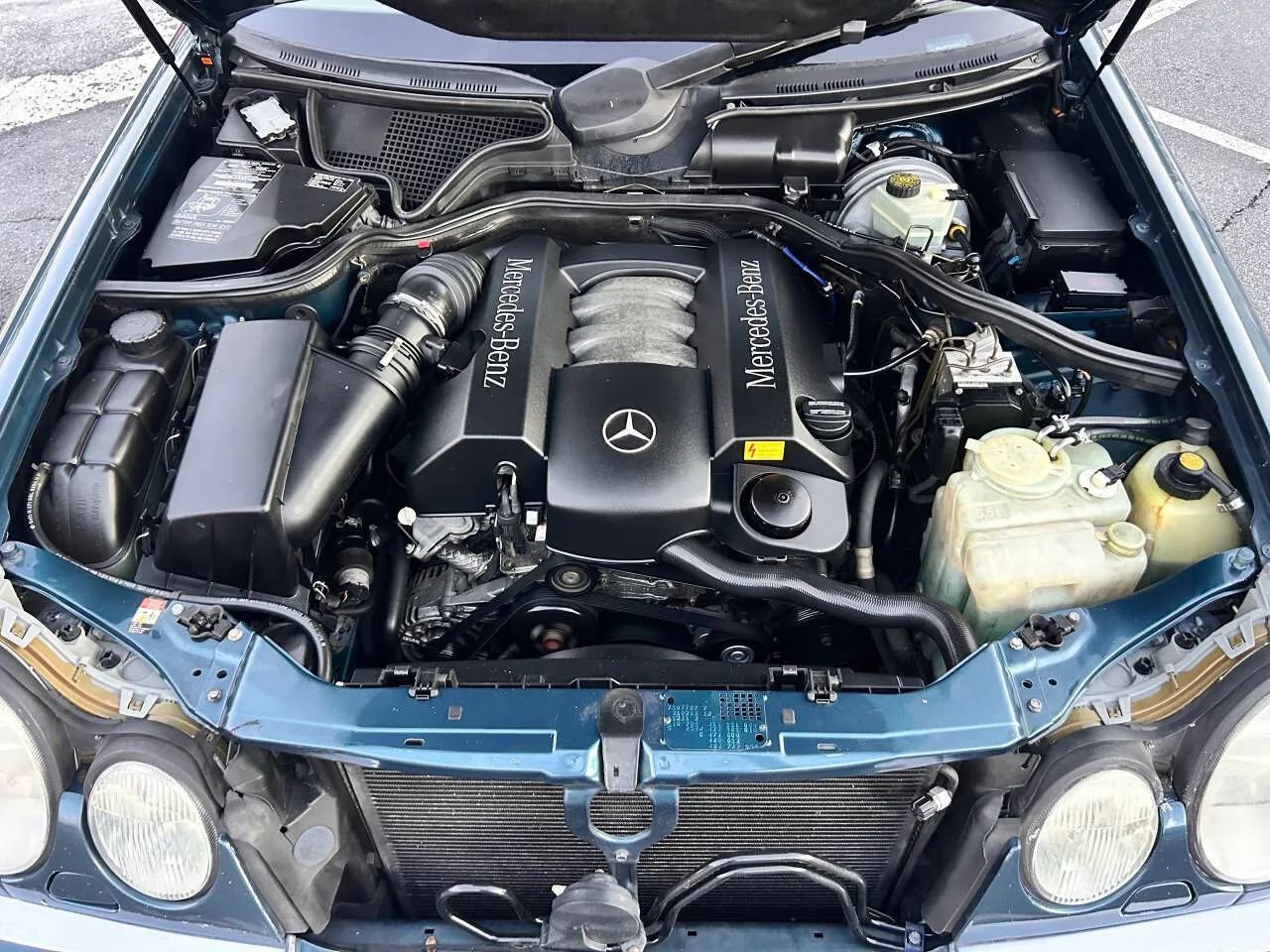 Used 1999 Mercedes-Benz E 320 4MATIC Wagon image 14