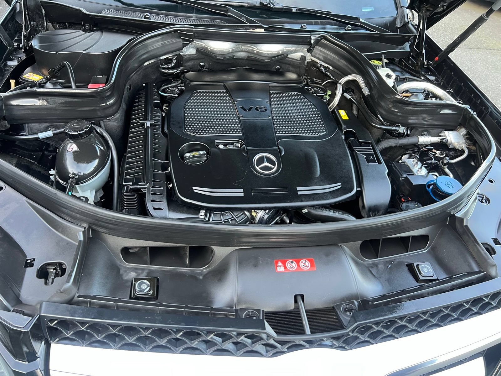 Used 2014 Mercedes-Benz GLK 350 4MATIC w/ Premium 1 Package image 15