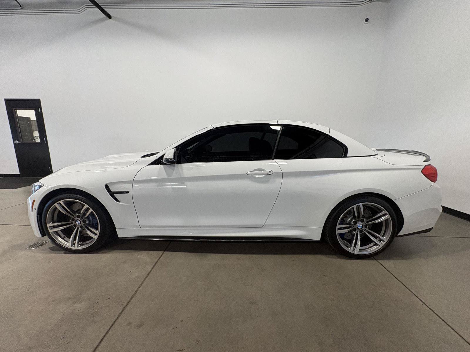 Used 2017 BMW M4 Convertible RWD image 6