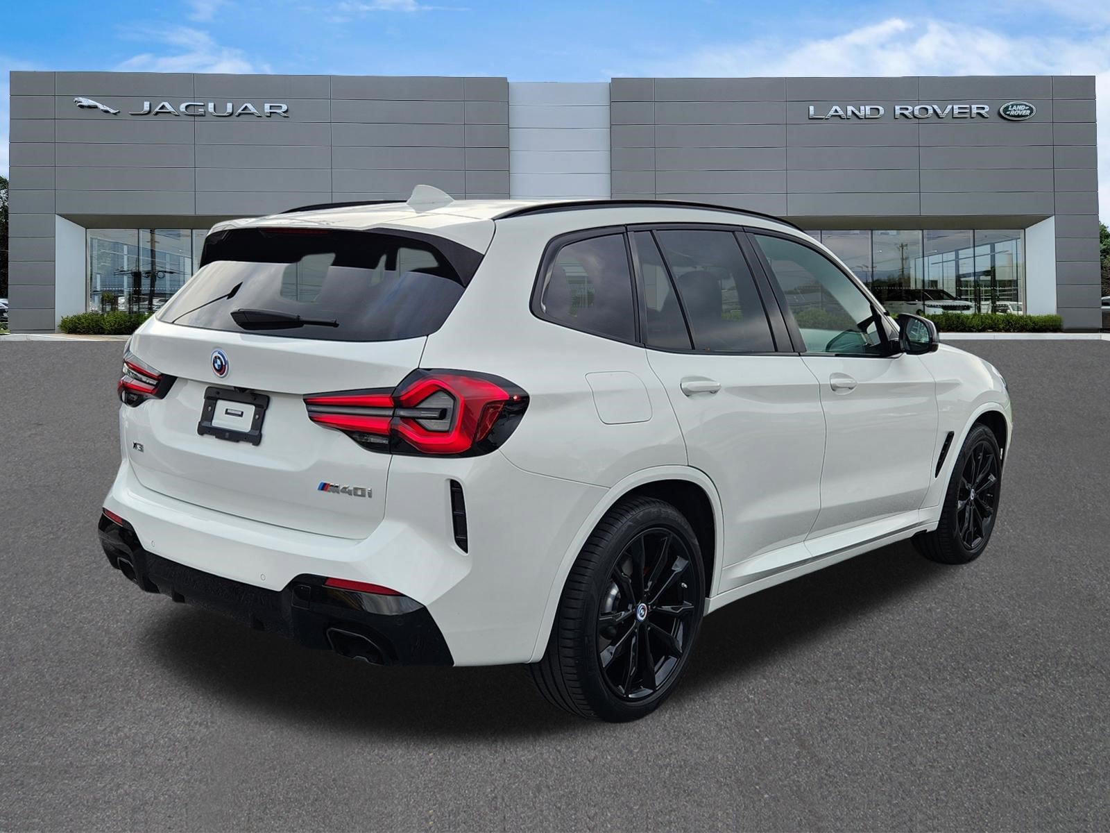 Used 2023 BMW X3 M40i w/ Premium Package AWD/4WD image 4