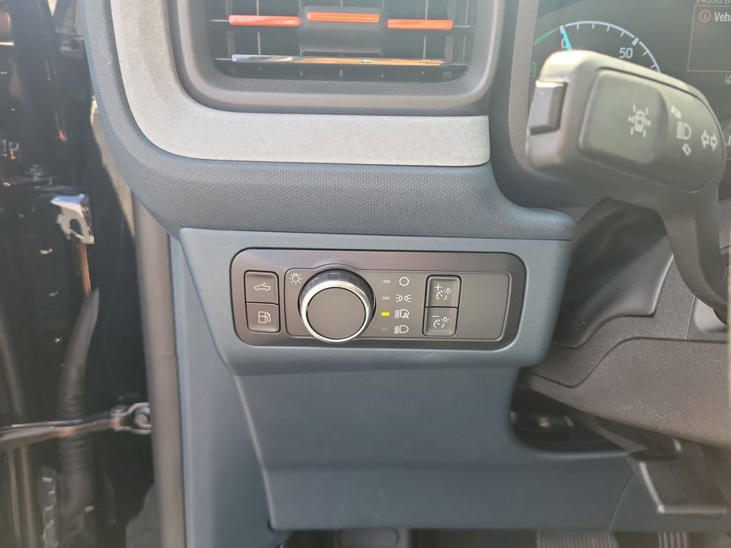 Certified 2022 Ford Maverick XLT image 27