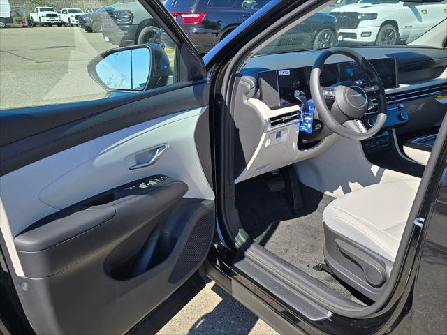 New 2026 Hyundai Tucson Blue SE AWD/4WD image 17