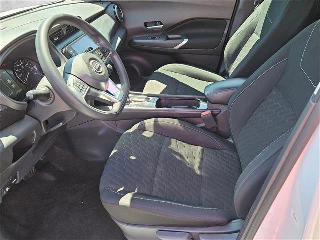 Used 2022 Nissan Kicks SV FWD image 15
