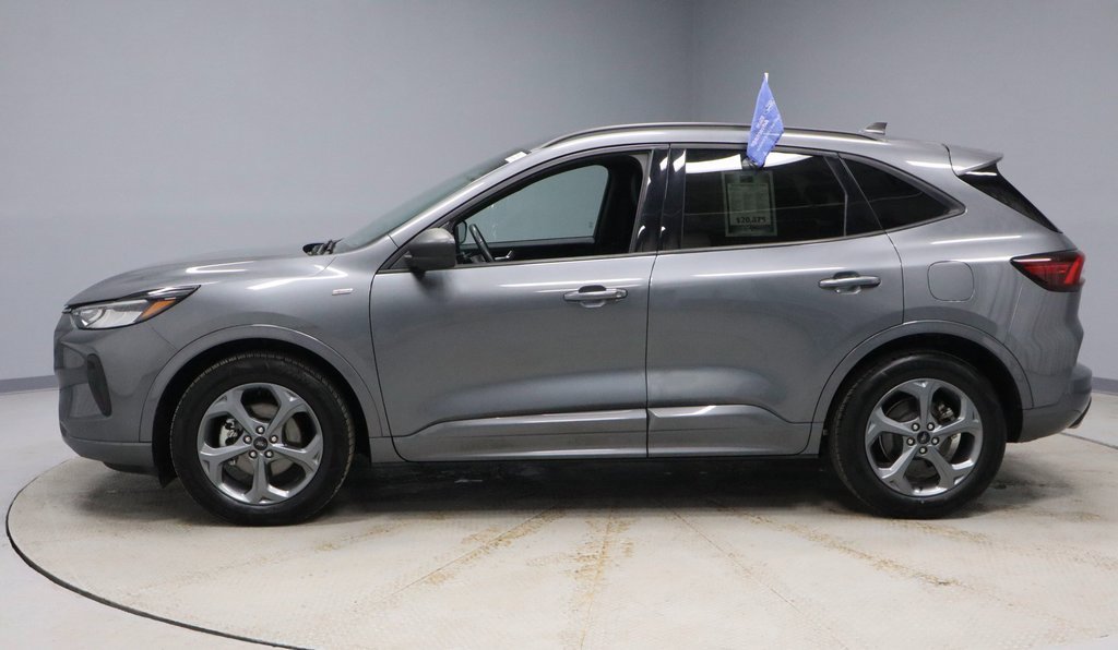 Certified 2024 Ford Escape ST-Line image 7