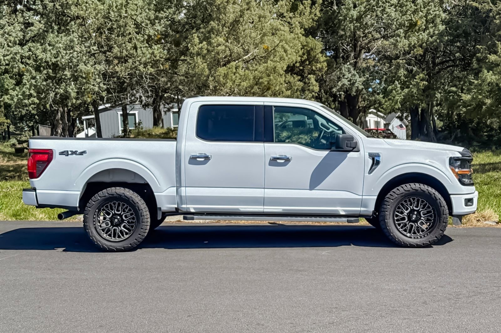 Used 2025 Ford F150 XLT w/ Equipment Group 301A Standard AWD/4WD image 3