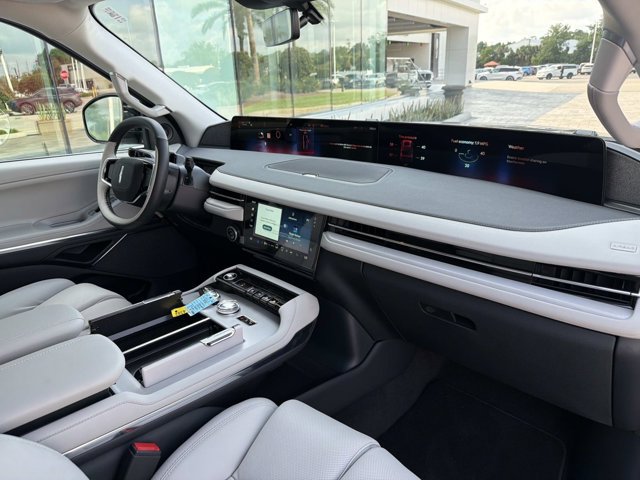 New 2026 Lincoln Navigator Reserve AWD/4WD image 20