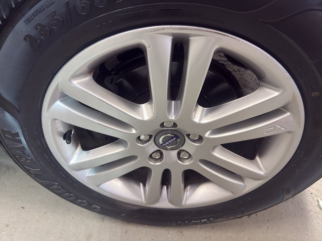 Used 2011 Volvo XC90 3.2 AWD/4WD image 34
