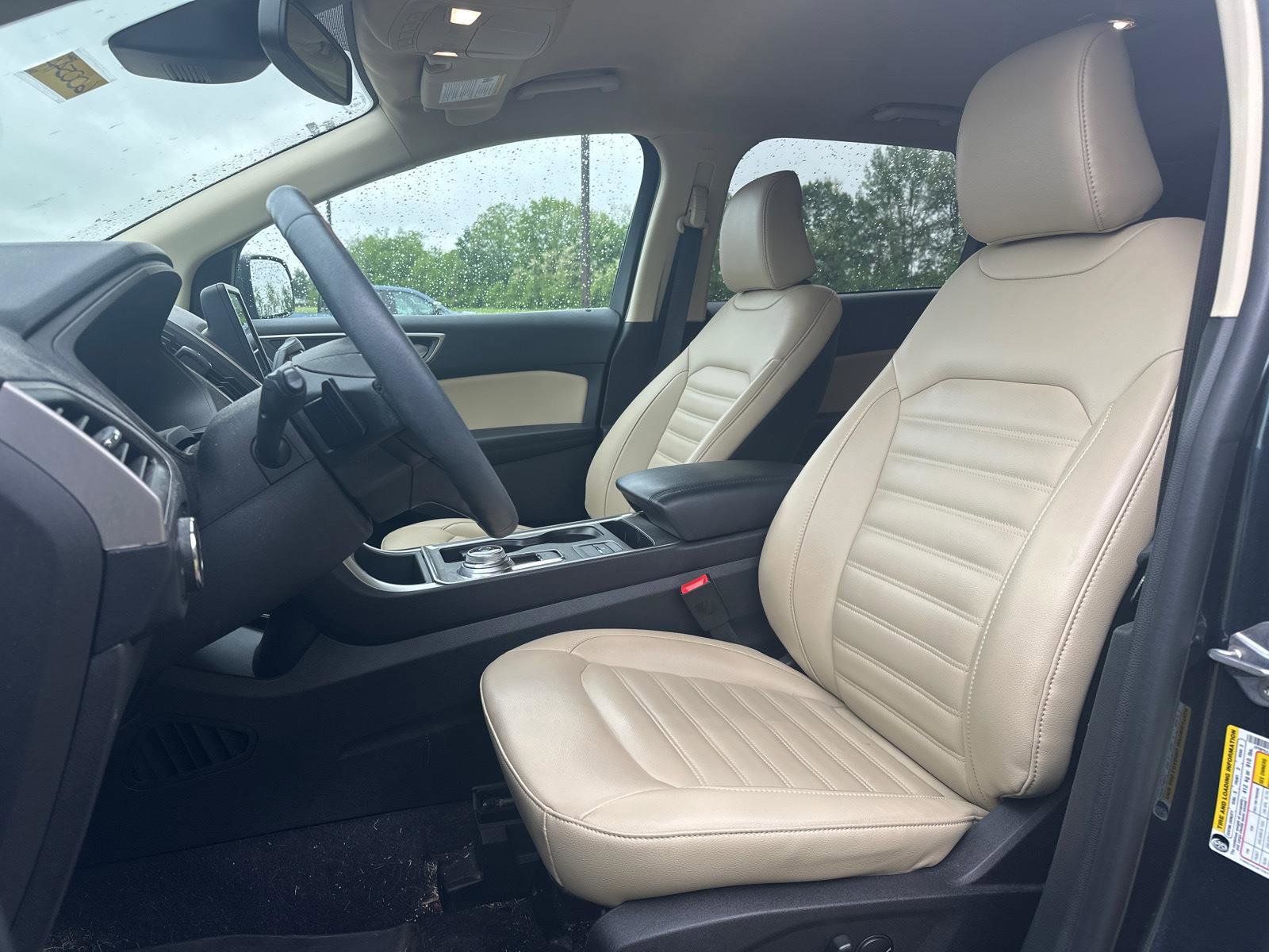 Used 2024 Ford Edge SEL w/ Convenience Package AWD/4WD image 6