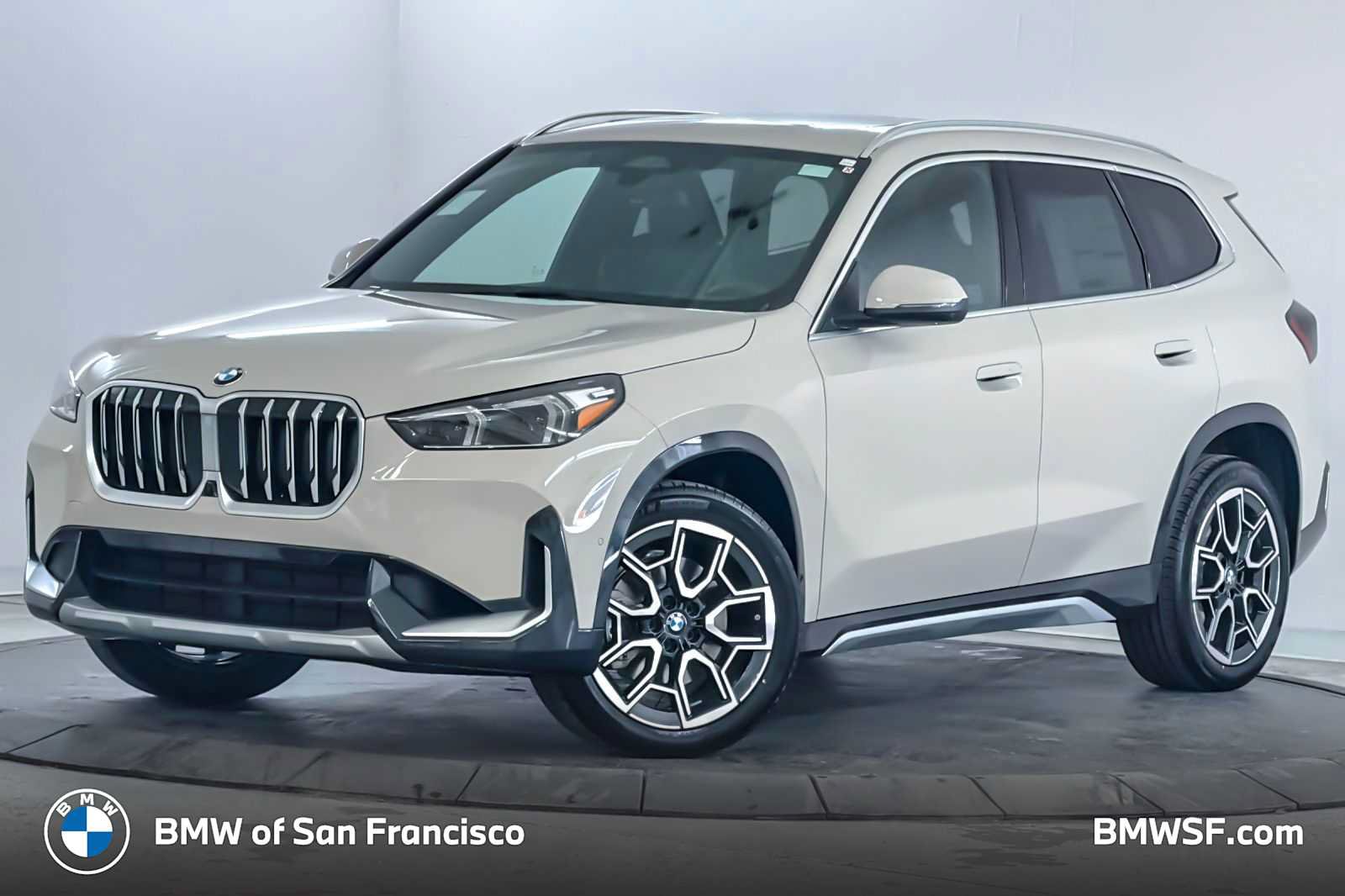 New 2026 BMW X1 xDrive28i w/ Technology Package AWD/4WD image 1