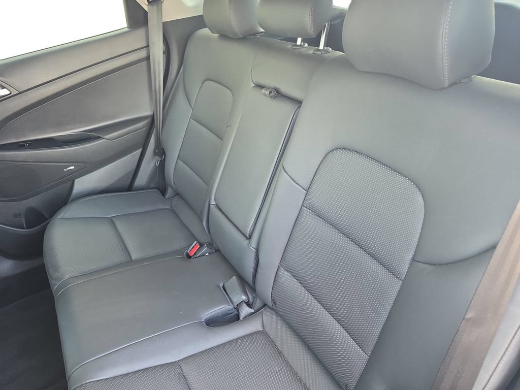 Used 2020 Hyundai Tucson Limited FWD image 16