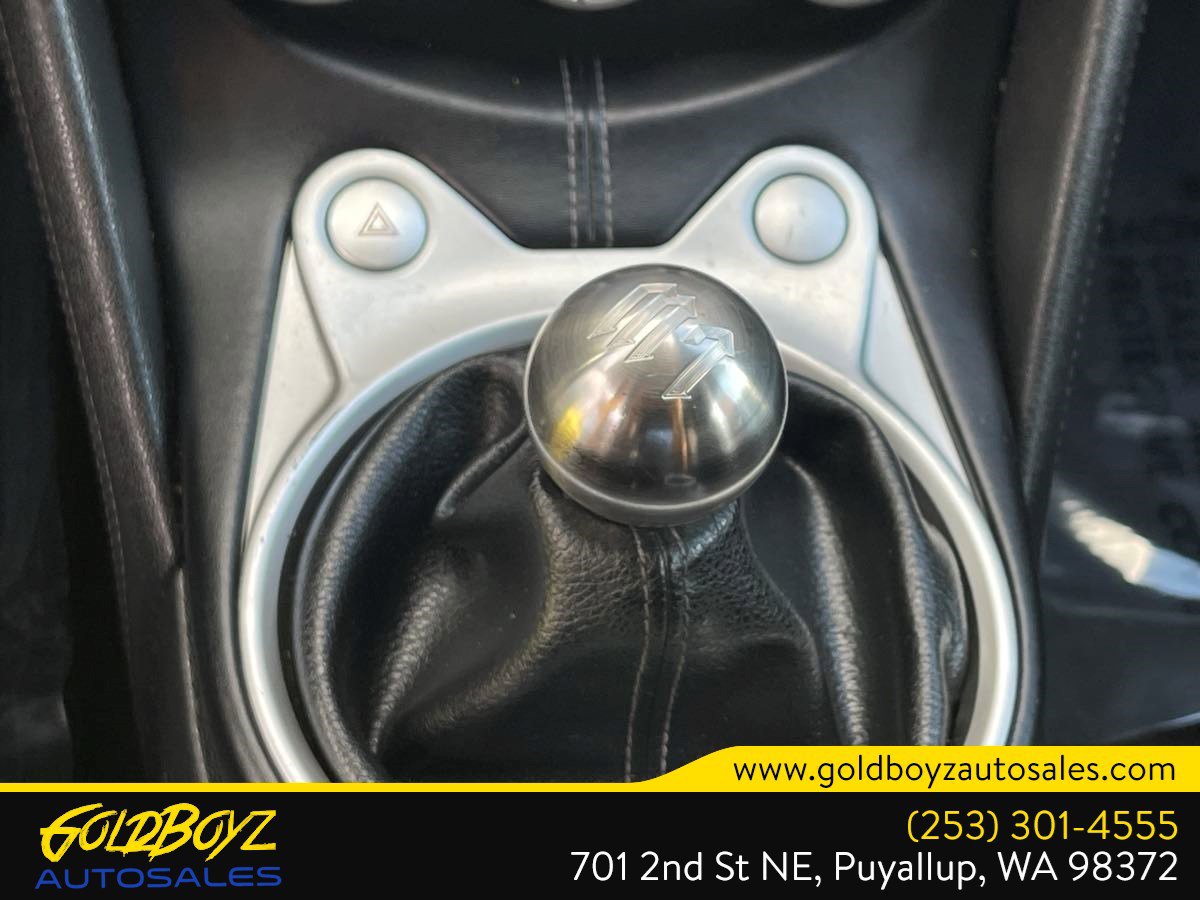 Used 2017 Nissan 370Z Coupe RWD image 21