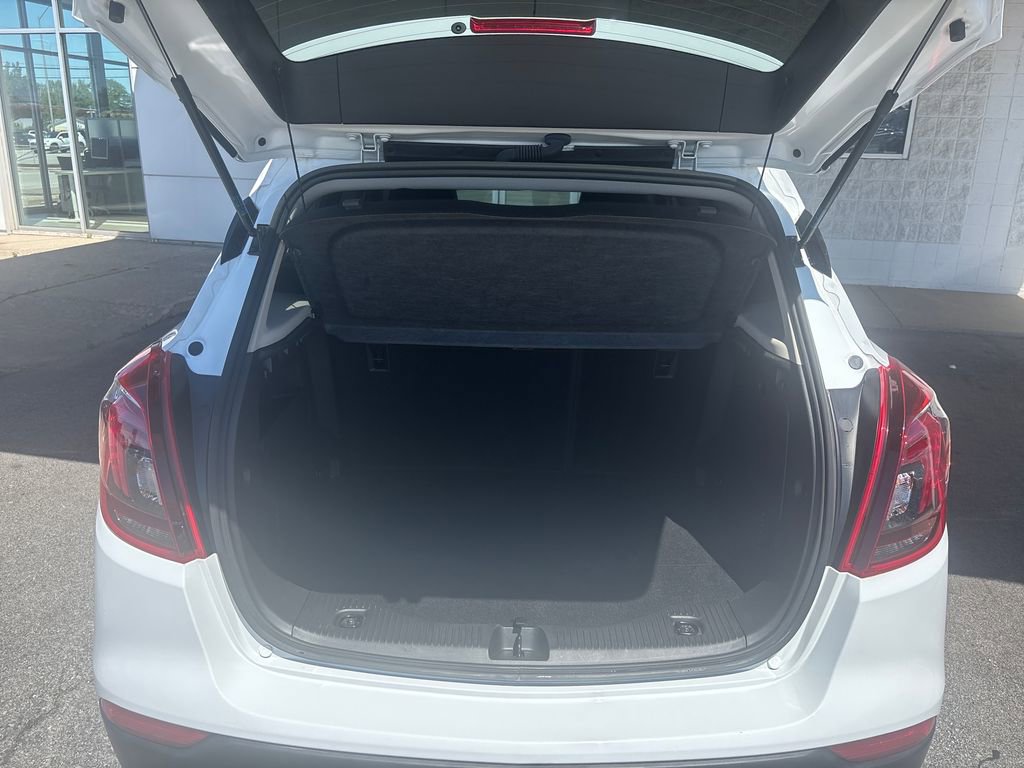 Used 2021 Buick Encore Preferred w/ Safety Package AWD/4WD image 28