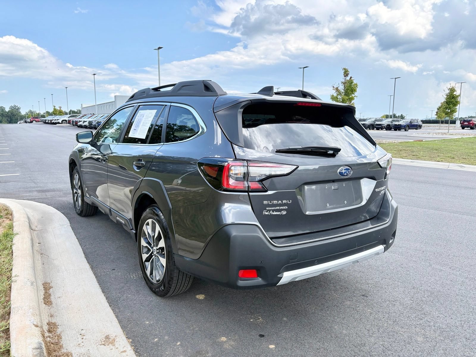Certified 2024 Subaru Outback Limited XT AWD/4WD image 6
