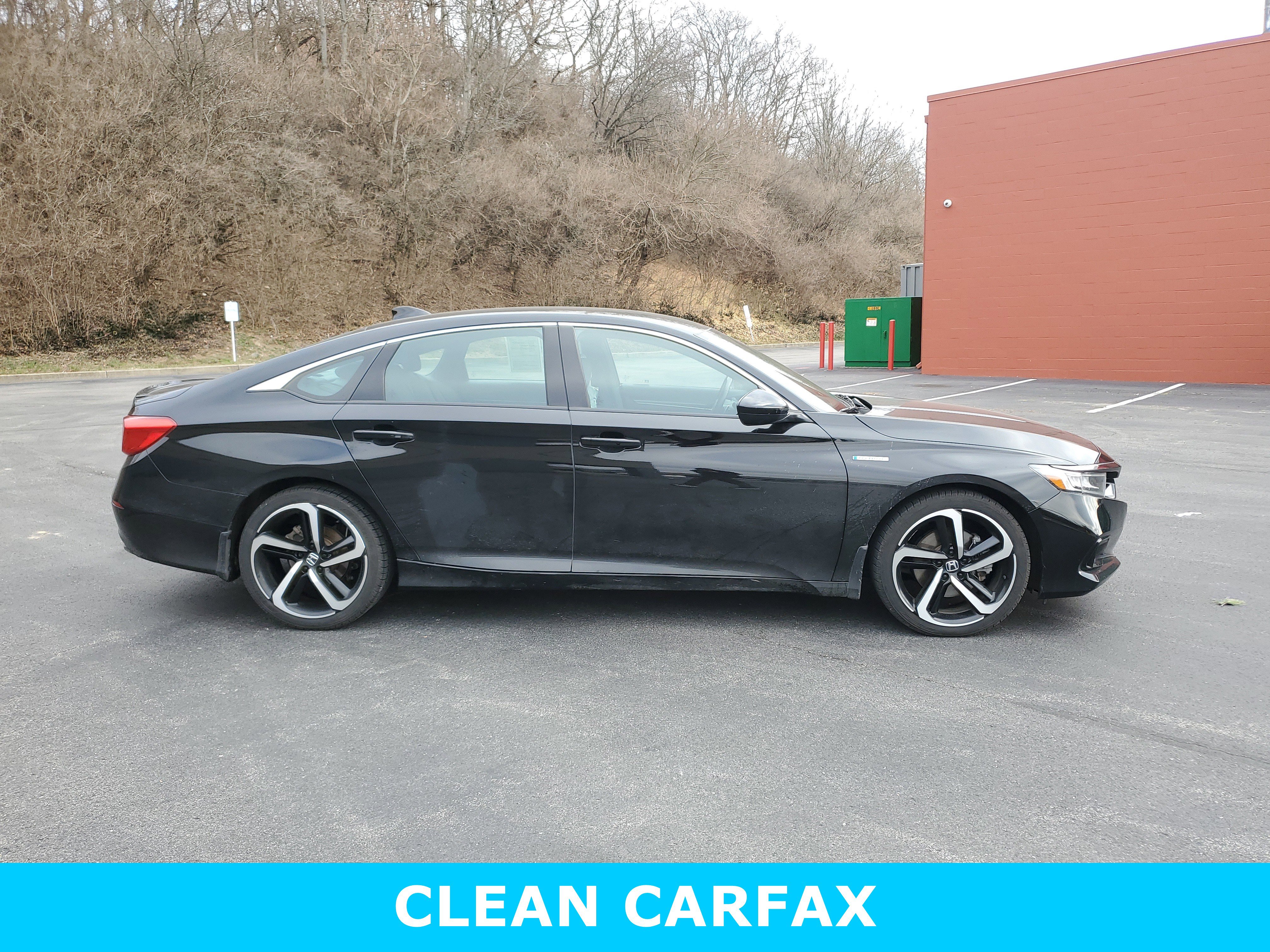 Used 2022 Honda Accord Sport image 3